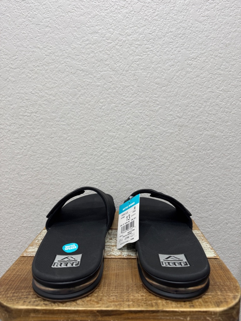 Reef Fanning With Bottle Opener Men’s Slide sandals NEW Size 13 - Picture 5 of 6